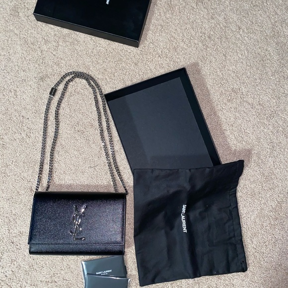 Small Kate Chain Crossbody Bag
SAINT LAURENT - Picture 5 of 9
